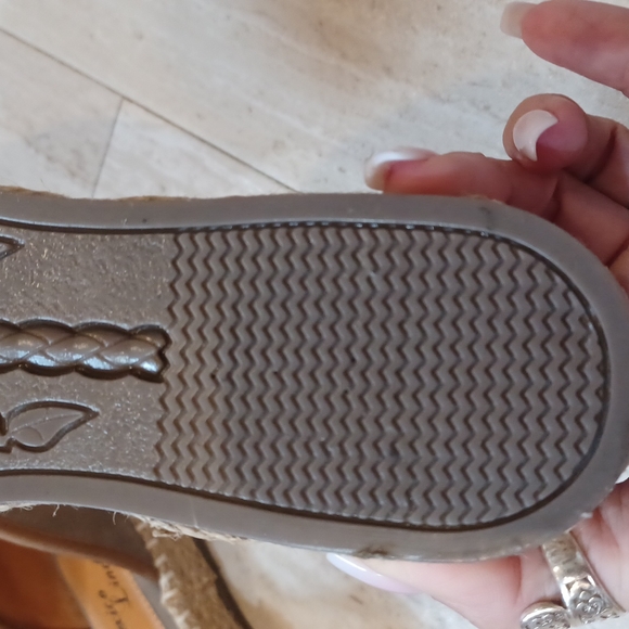 Stunning Mexico Lindo Floral Espadrilles - Picture 7 of 13